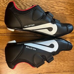 PELETON CYCLING SHOES